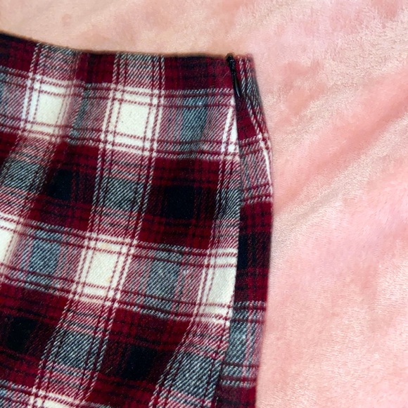 Forever 21 Plaid Mini Skirt - Picture 3 of 5